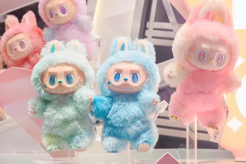 نمای دوم عروسک لبوبو انرژی رِین‌بو | Labubu Energy Rainbow Plush